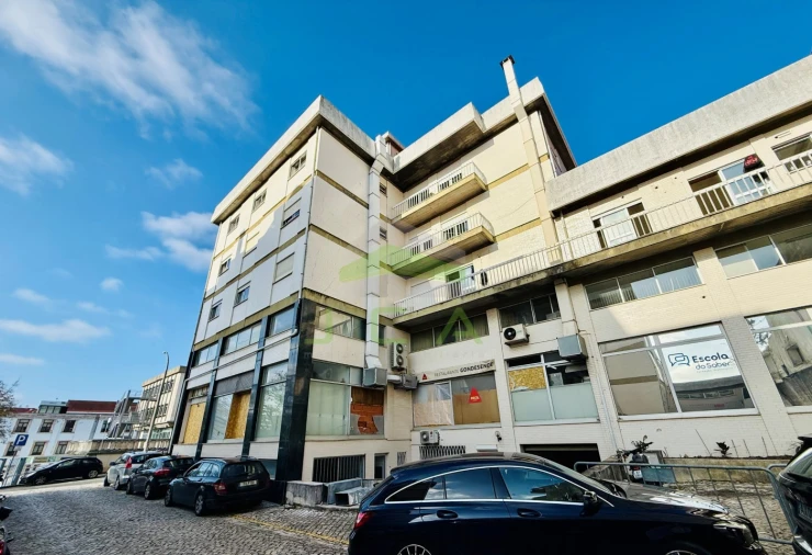 Garagem para Arrendamento em Leiria, Pousos, Barreira e Cortes Foto 1