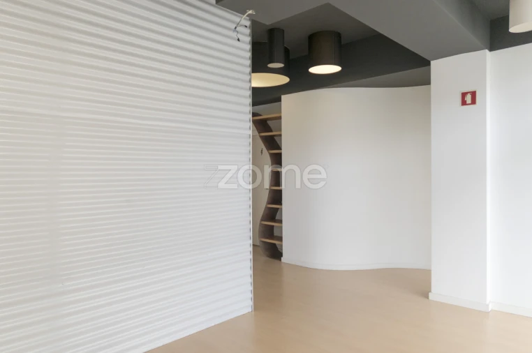 Negócio para Arrendamento em São Mamede de Infesta e Senhora da Hora Foto 18