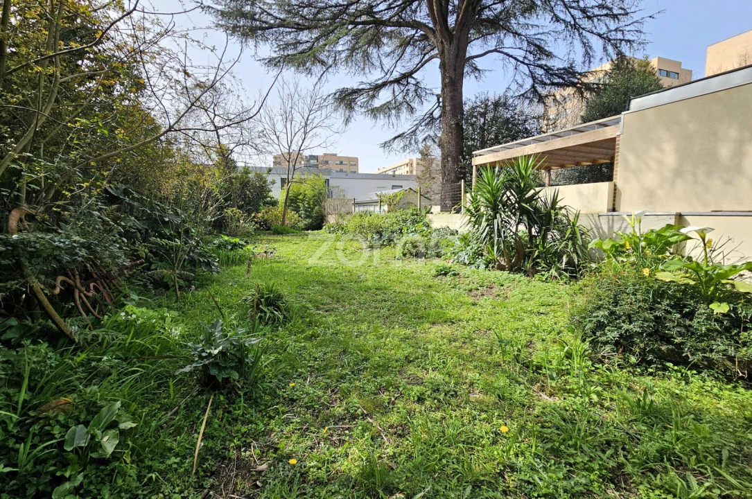 Moradia T4 para Venda em Paranhos Foto 7