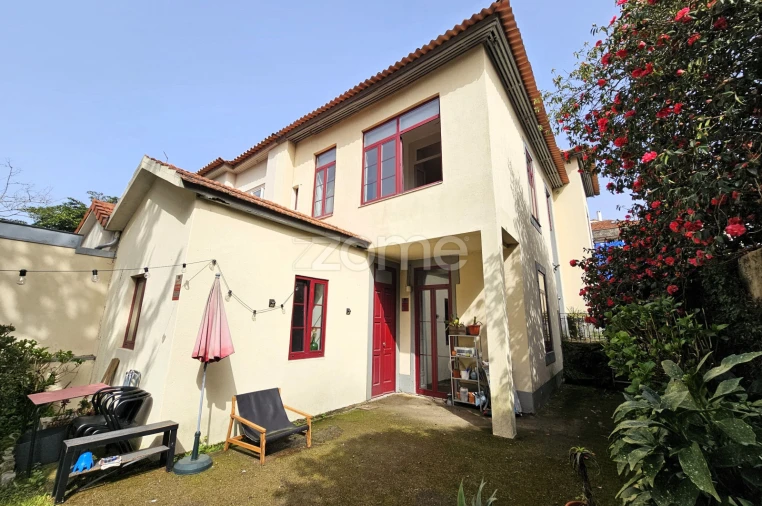 Moradia T4 para Venda em Paranhos Foto 10