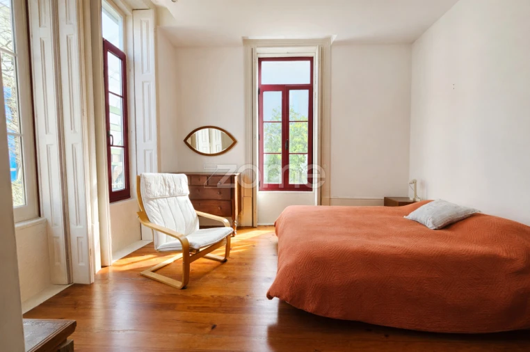 Moradia T4 para Venda em Paranhos Foto 37