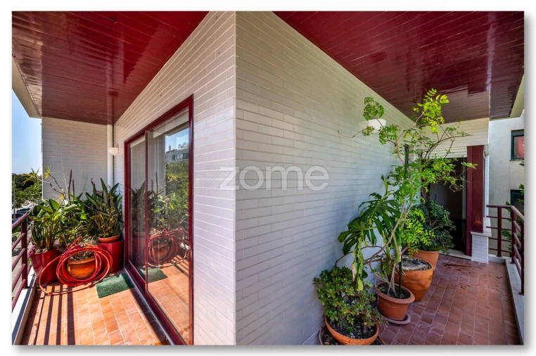 Apartamento T2 para Arrendamento em Ramalde Foto 14