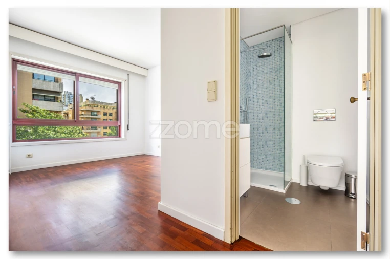 Apartamento T2 para Arrendamento em Ramalde Foto 20