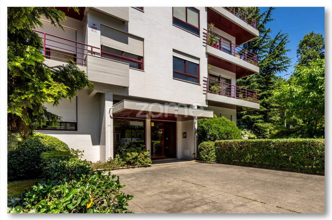 Apartamento T2 para Arrendamento em Ramalde Foto 5
