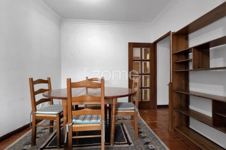 Apartamento T1 para Arrendamento em Pedrouços Foto 6