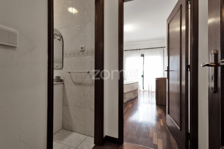 Apartamento T1 para Arrendamento em Pedrouços Foto 16