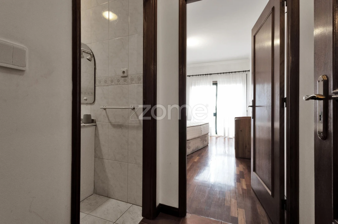 Apartamento T1 para Arrendamento em Pedrouços Foto 16