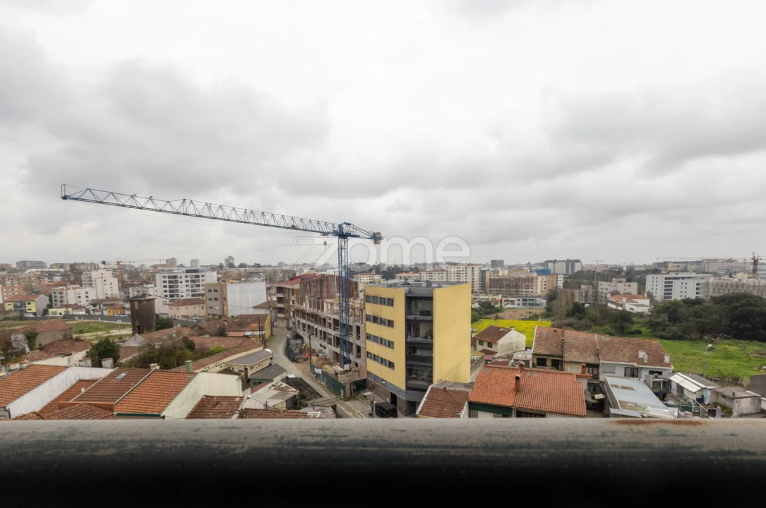 Apartamento T1 para Arrendamento em Pedrouços Foto 11