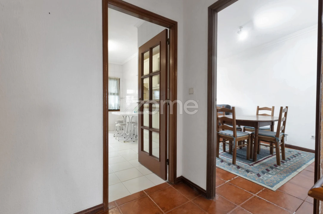 Apartamento T1 para Arrendamento em Pedrouços Foto 13