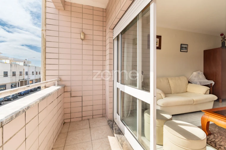 Apartamento T2 para Venda em Canidelo Foto 11