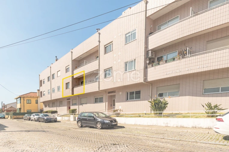Apartamento T2 para Venda em Canidelo Foto 2