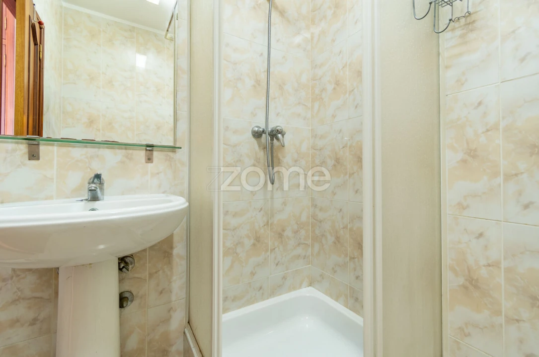 Apartamento T2 para Venda em Canidelo Foto 23