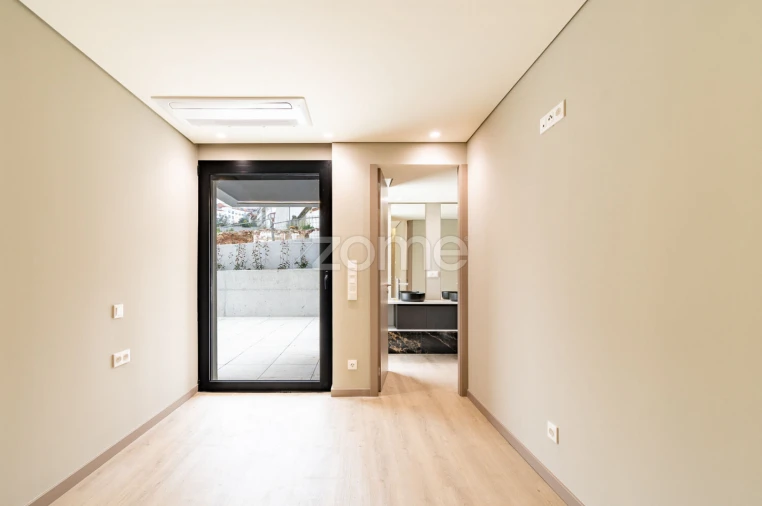 Apartamento T2 para Venda em Mafamude e Vilar do Paraíso Foto 23