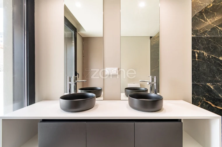 Apartamento T2 para Venda em Mafamude e Vilar do Paraíso Foto 20