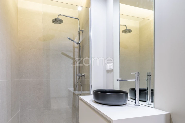 Apartamento T2 para Venda em Mafamude e Vilar do Paraíso Foto 18