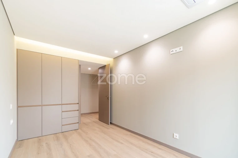 Apartamento T2 para Venda em Mafamude e Vilar do Paraíso Foto 12
