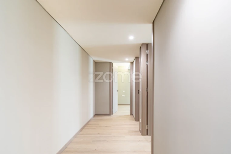 Apartamento T2 para Venda em Mafamude e Vilar do Paraíso Foto 11