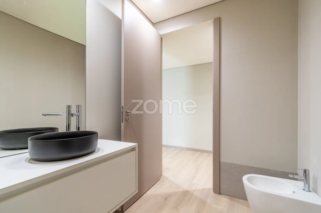 Apartamento T2 para Venda em Mafamude e Vilar do Paraíso Foto 17