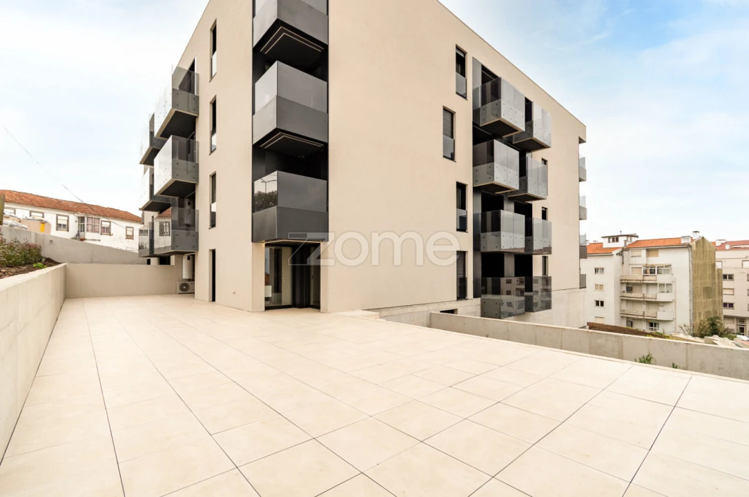 Apartamento T2 para Venda em Mafamude e Vilar do Paraíso Foto 1