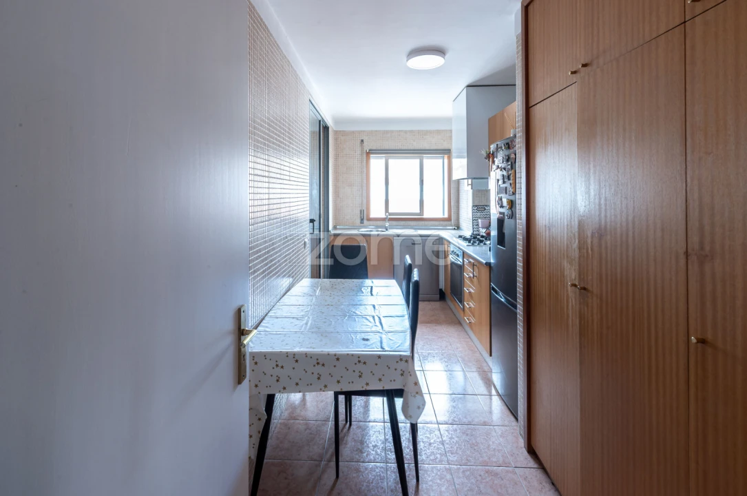 Apartamento T2 para Venda em Campo e Sobrado Foto 9