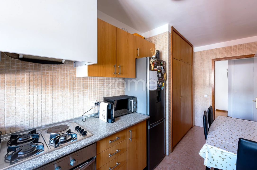 Apartamento T2 para Venda em Campo e Sobrado Foto 8