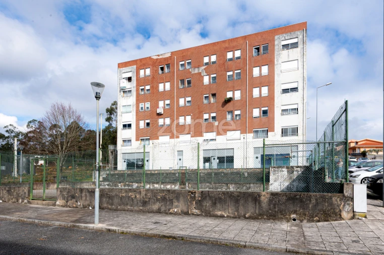 Apartamento T2 para Venda em Campo e Sobrado Foto 3