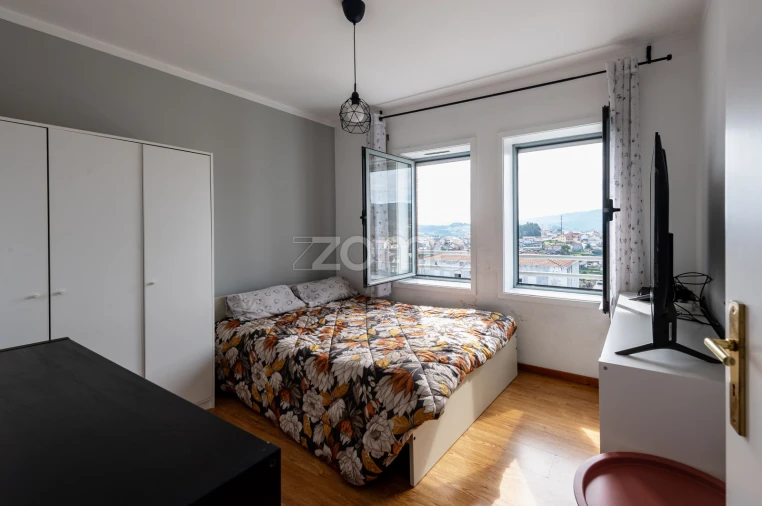 Apartamento T2 para Venda em Campo e Sobrado Foto 14