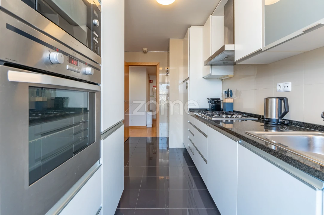 Apartamento T1 para Venda em Parque das Nações Foto 16