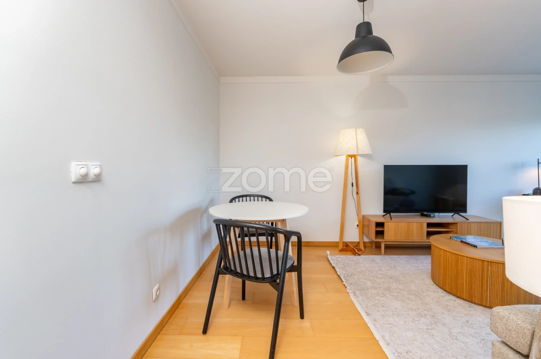Apartamento T1 para Venda em Parque das Nações Foto 12