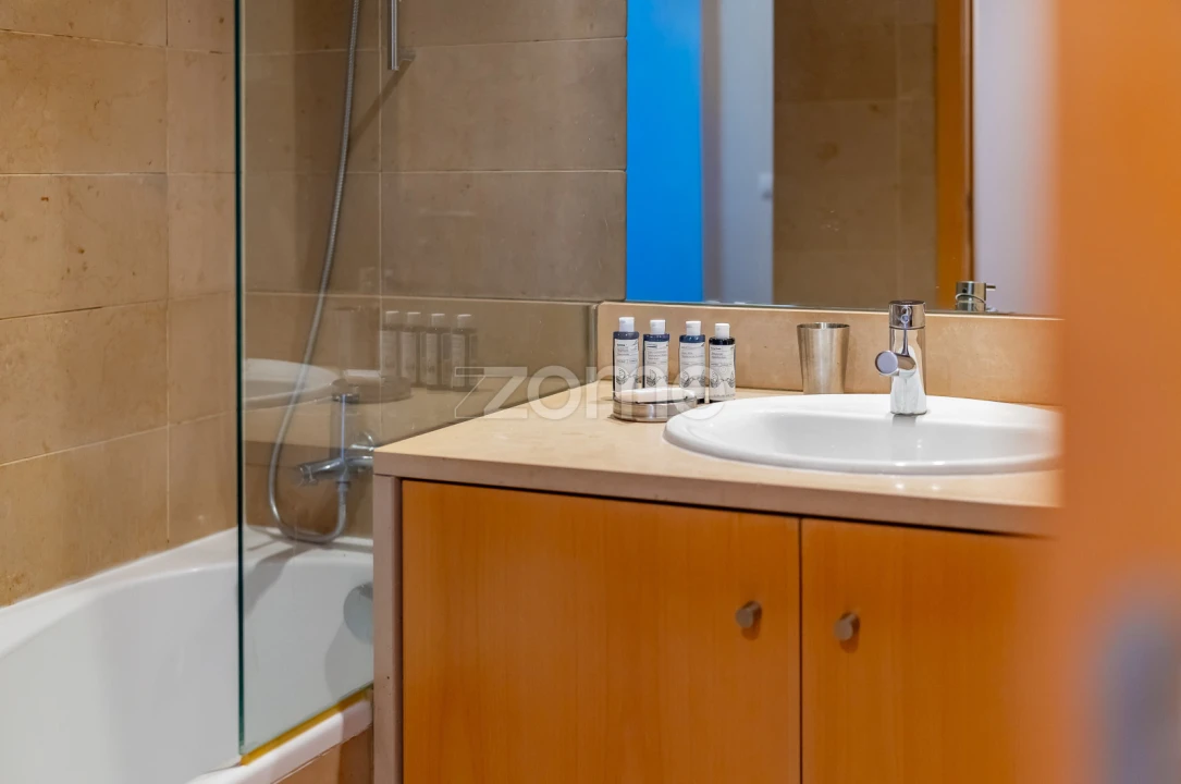 Apartamento T1 para Venda em Parque das Nações Foto 22