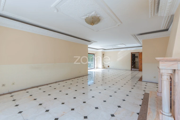 Moradia T6 para Venda em Cascais e Estoril Foto 17