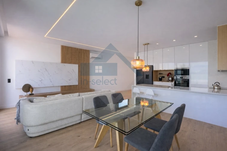 Moradia T3 para Venda em Quelfes Foto 3