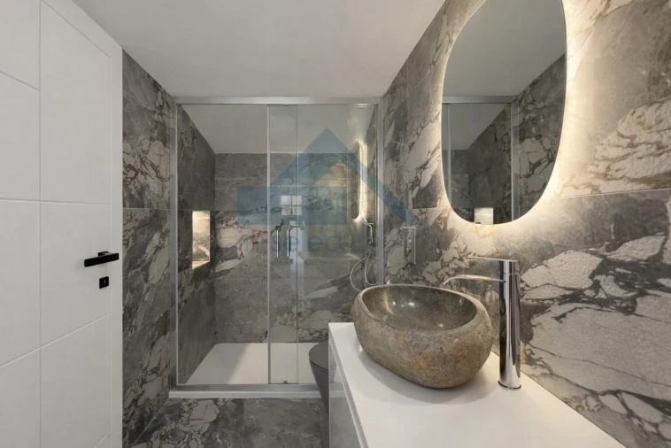 Moradia T3 para Venda em Quelfes Foto 15