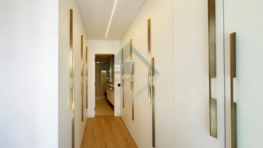 Moradia T3 para Venda em Quelfes Foto 27