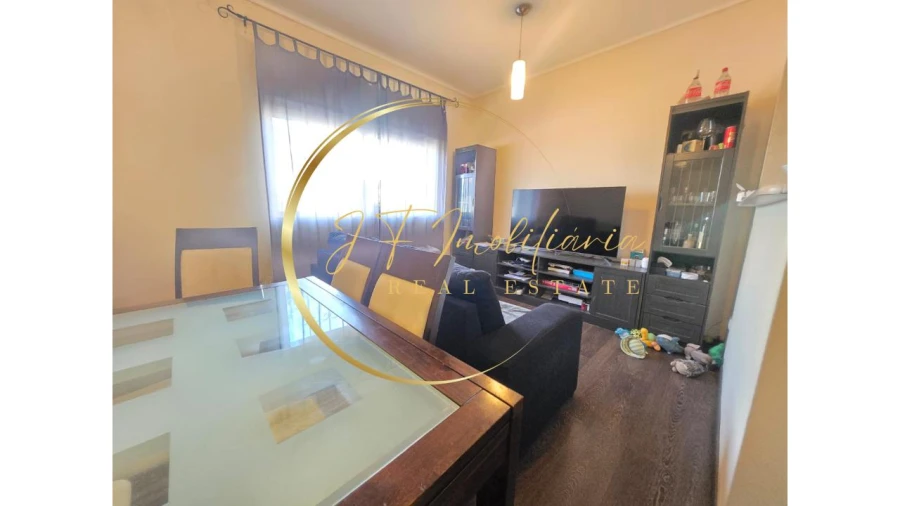 Apartamento T3 para Venda em Eixo e Eirol Foto 4