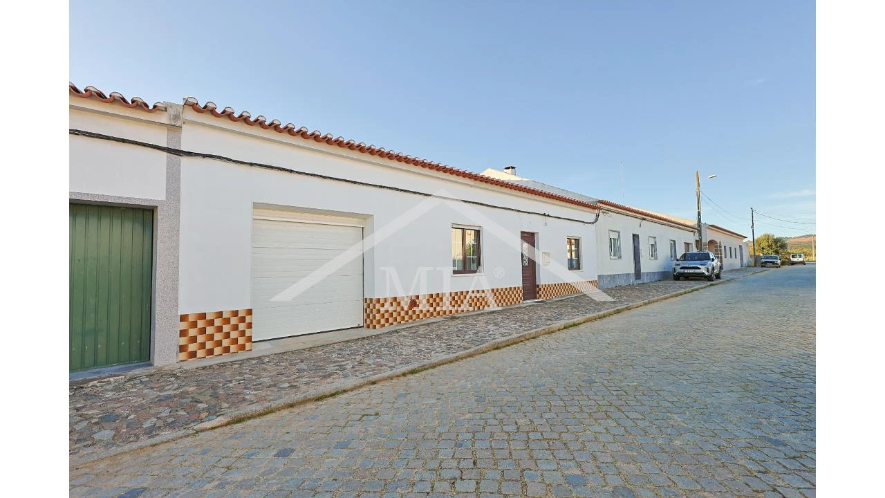 Moradia T2 para Venda em Vidigueira Foto 3