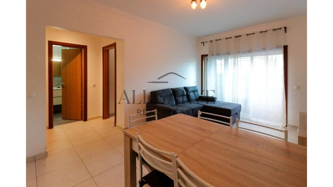 Apartamento T1 para Venda em Portimão Foto 3