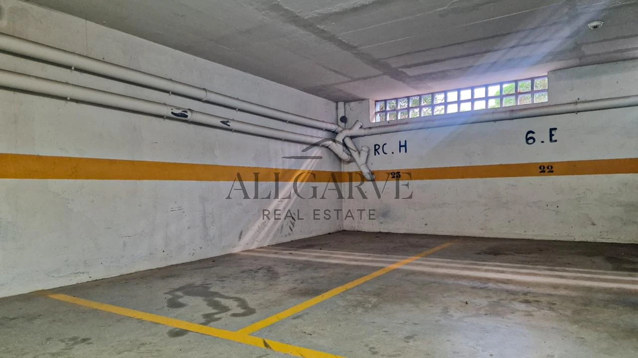 Apartamento T1 para Venda em Portimão Foto 12