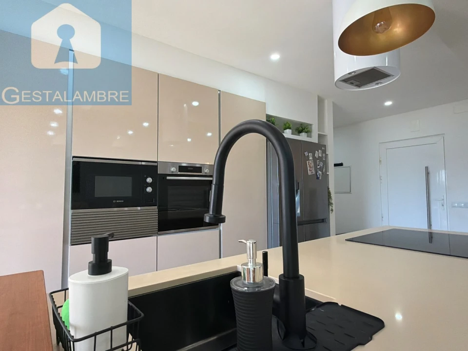 Apartamento T1 para Venda em Albufeira e Olhos de Água Foto 7