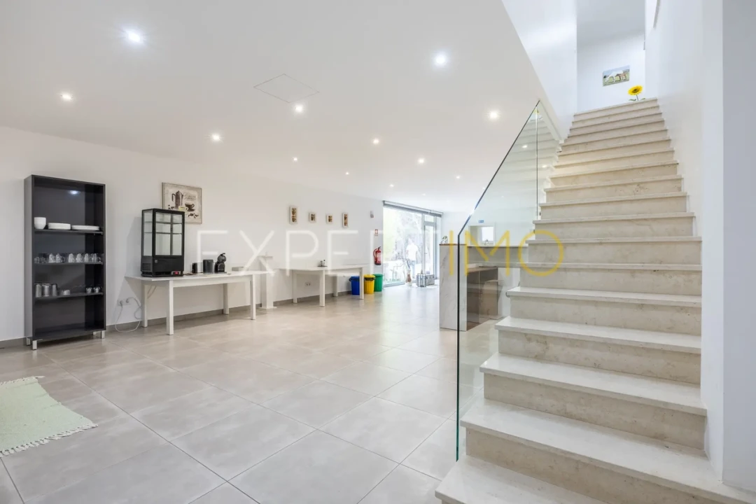 Moradia T5 para Venda em Guia, Ilha e Mata Mourisca Foto 9