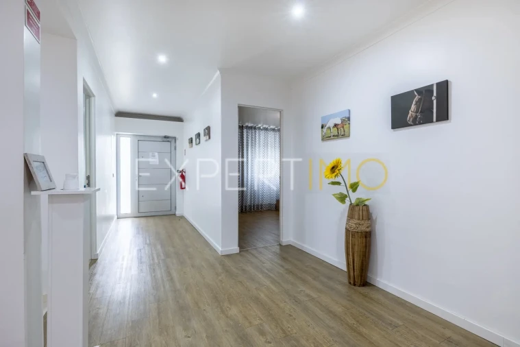 Moradia T5 para Venda em Guia, Ilha e Mata Mourisca Foto 13