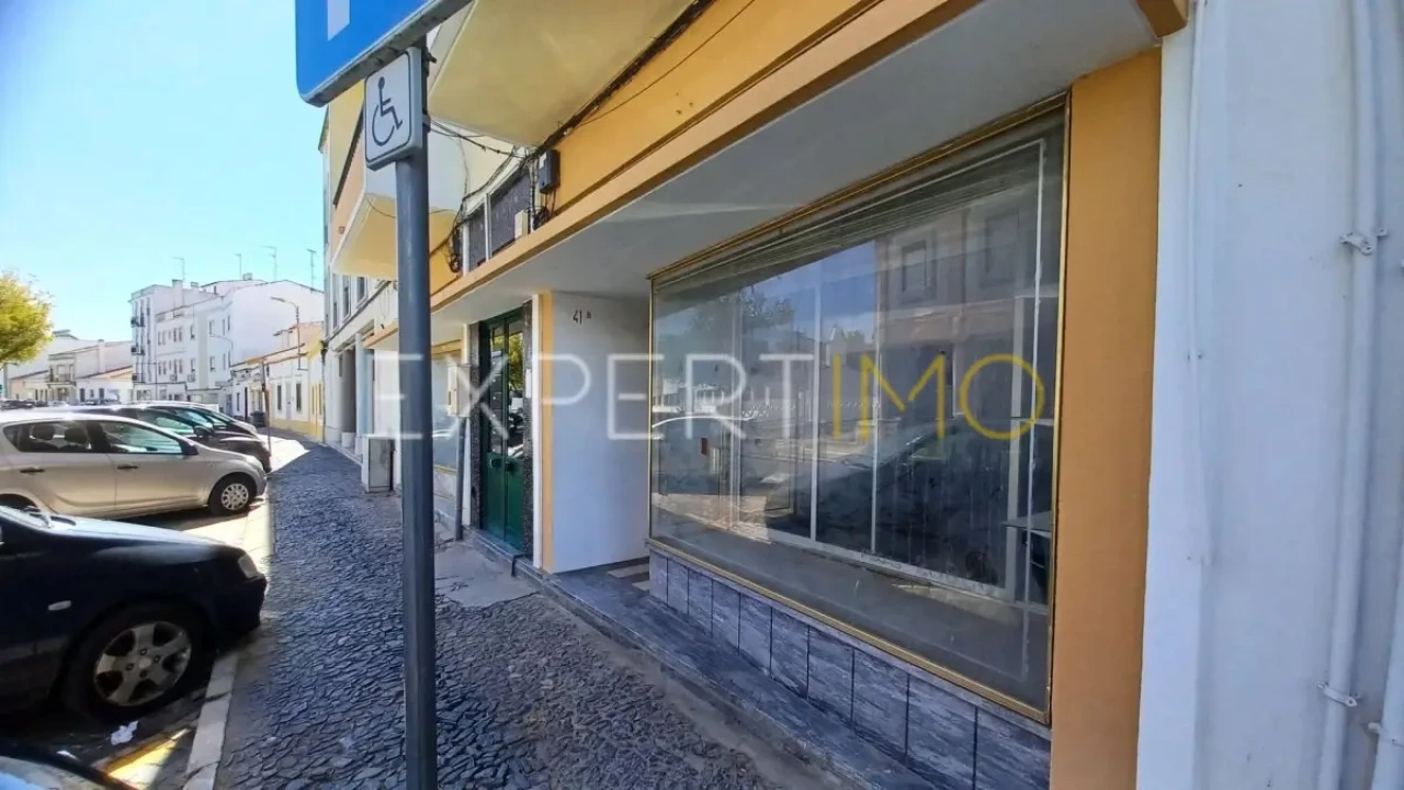 Loja para Venda em Beja (Santiago Maior e São João Baptista) Foto 1