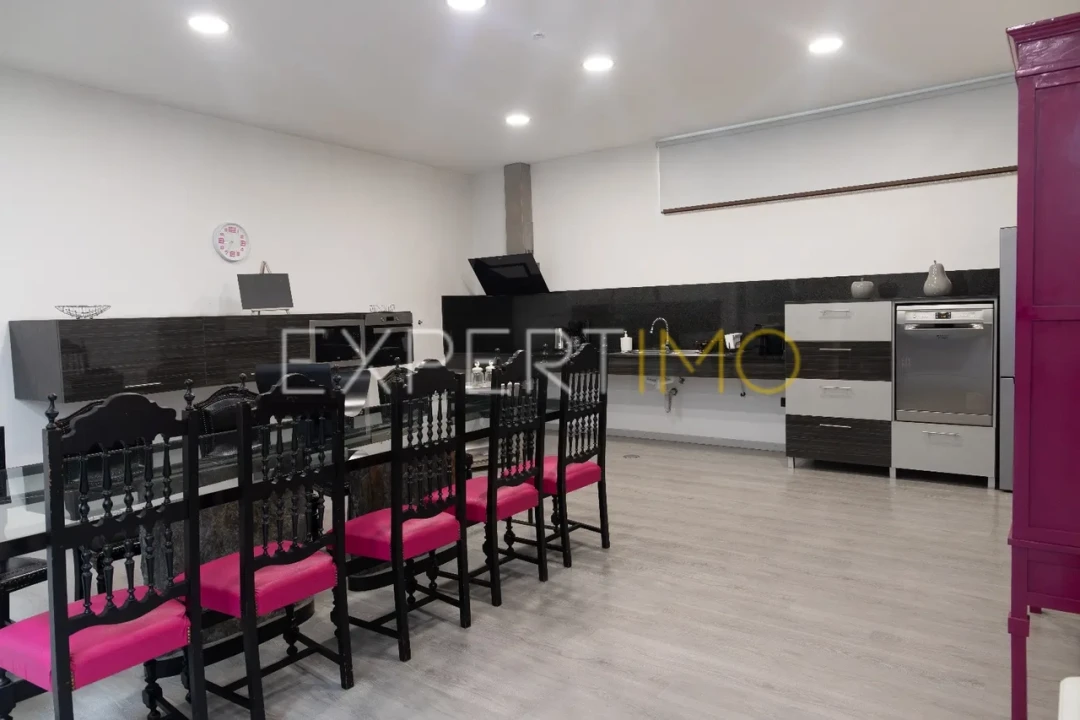 Moradia T5 para Venda em Rabal Foto 13