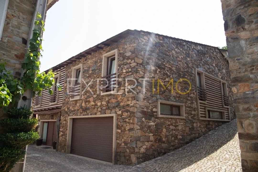 Moradia T5 para Venda em Rabal Foto 19