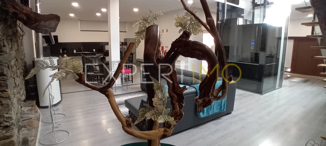 Moradia T5 para Venda em Rabal Foto 1