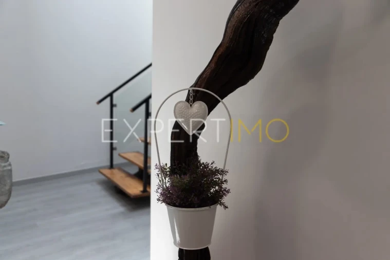 Moradia T5 para Venda em Rabal Foto 6