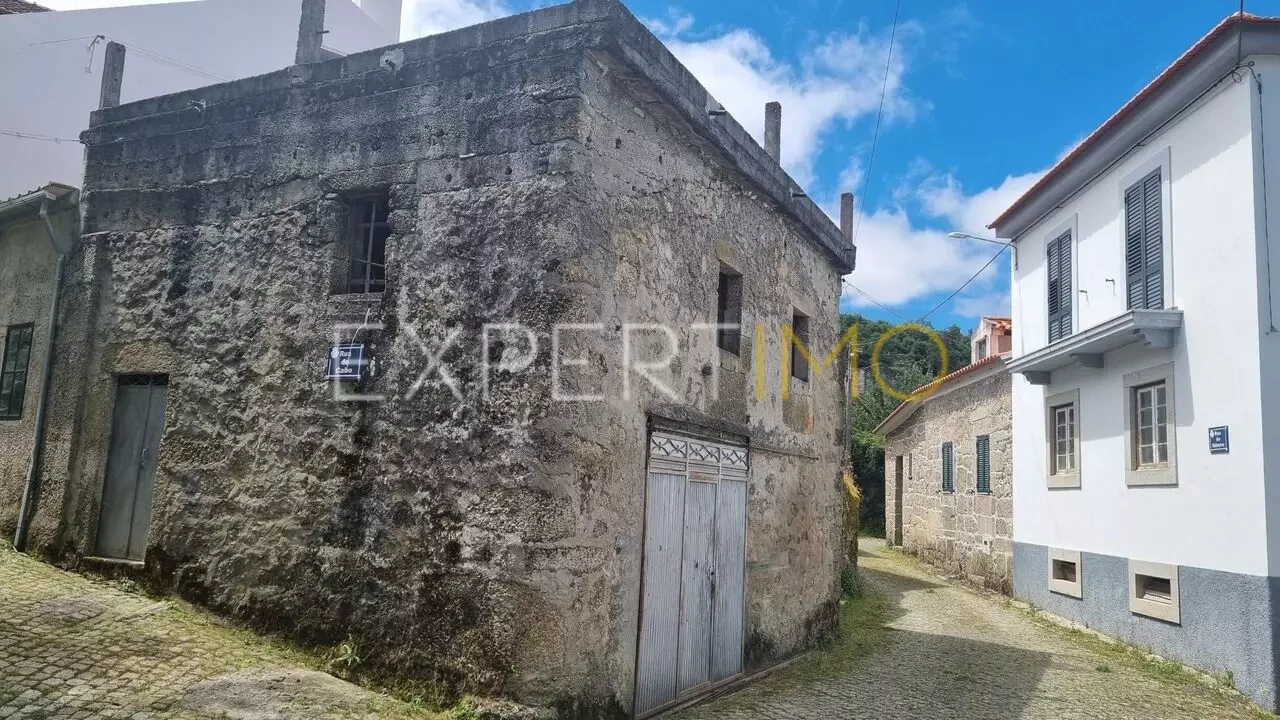 Moradia T1 para Venda em Aldeias e Mangualde da Serra Foto 1