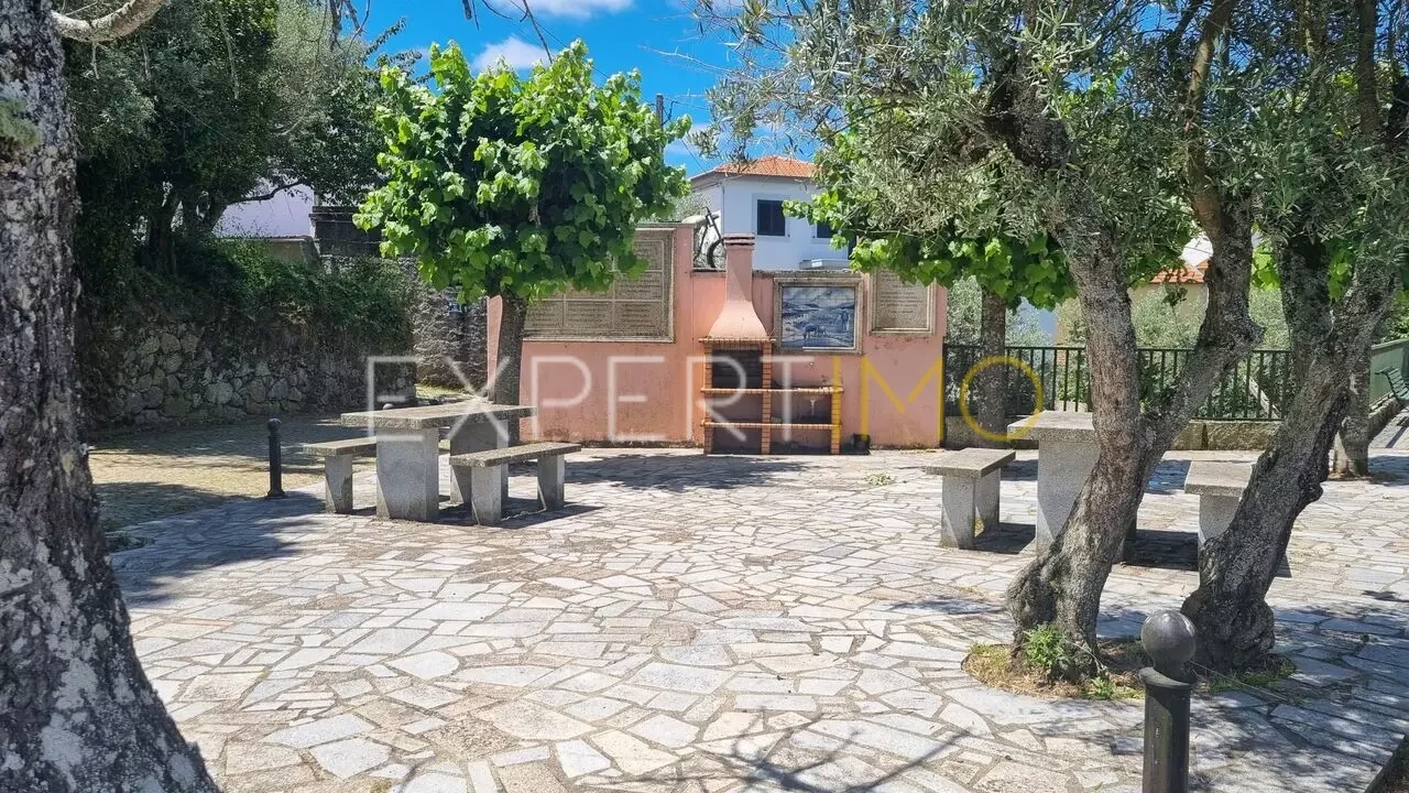 Moradia T1 para Venda em Aldeias e Mangualde da Serra Foto 2
