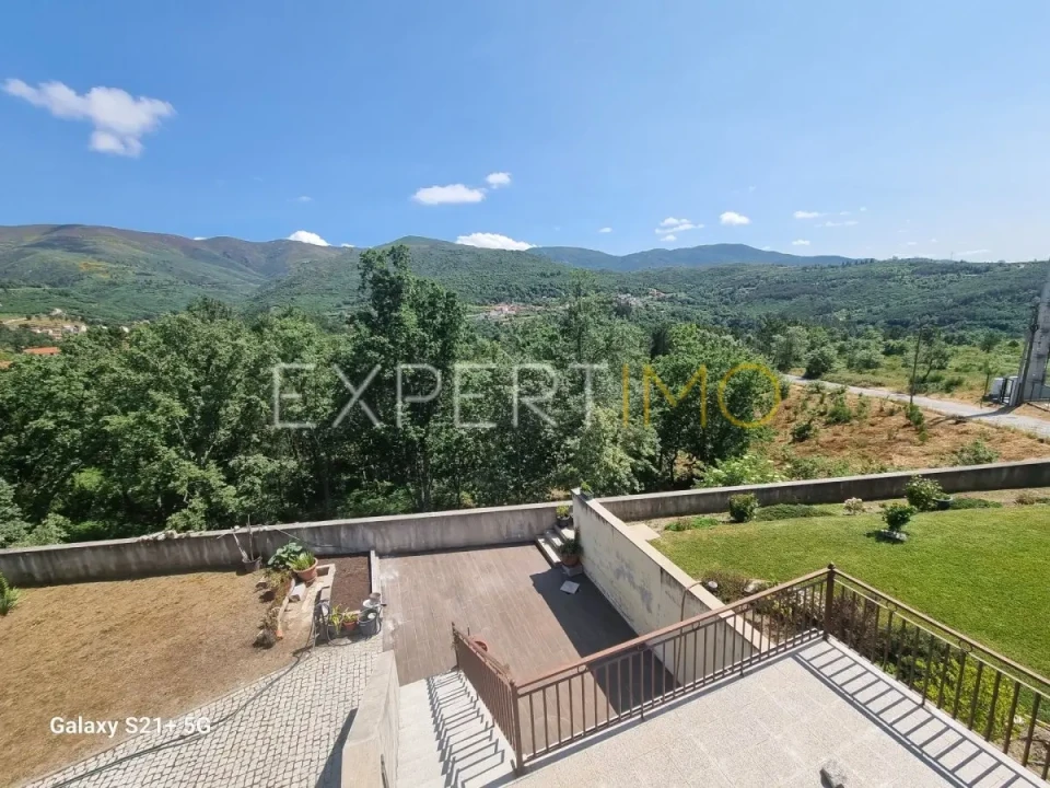 Moradia T5 para Venda em Aldeias e Mangualde da Serra Foto 38