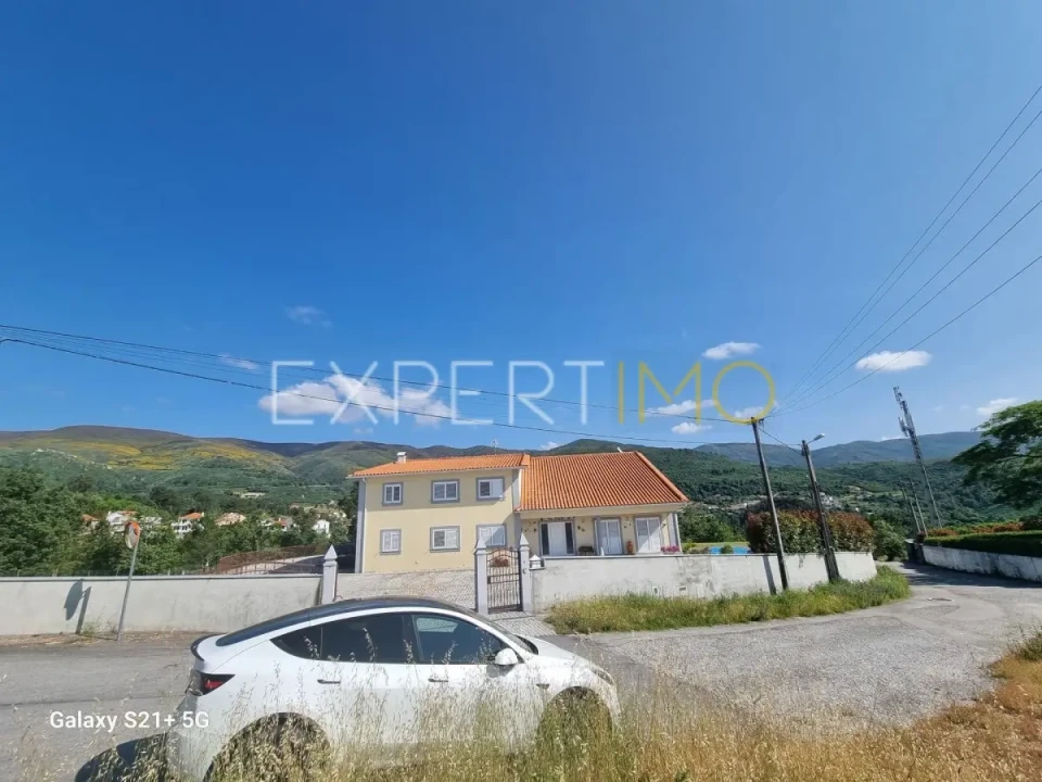 Moradia T5 para Venda em Aldeias e Mangualde da Serra Foto 5